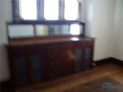 Tiny photo for 322 Dexter Street, Toledo, OH 43608 (MLS # 6135973)