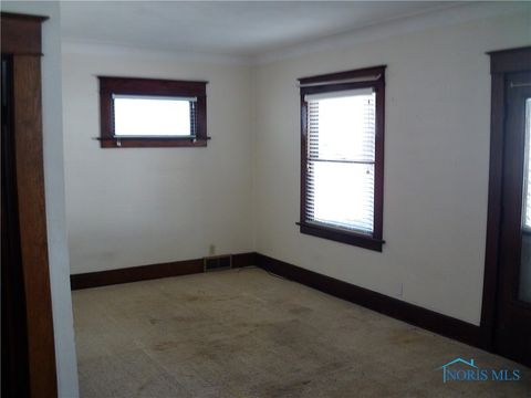 Tiny photo for 322 Dexter Street, Toledo, OH 43608 (MLS # 6135973)