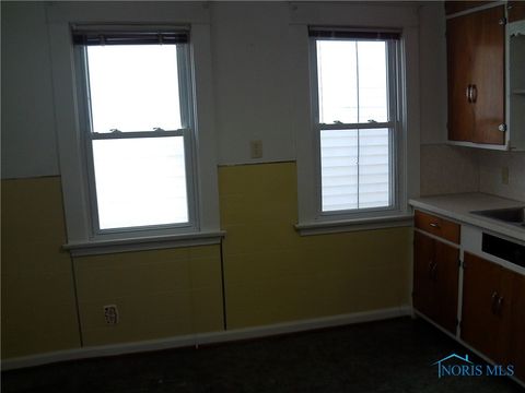 Tiny photo for 322 Dexter Street, Toledo, OH 43608 (MLS # 6135973)