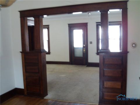 Tiny photo for 322 Dexter Street, Toledo, OH 43608 (MLS # 6135973)