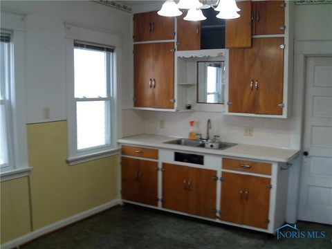 Tiny photo for 322 Dexter Street, Toledo, OH 43608 (MLS # 6135973)