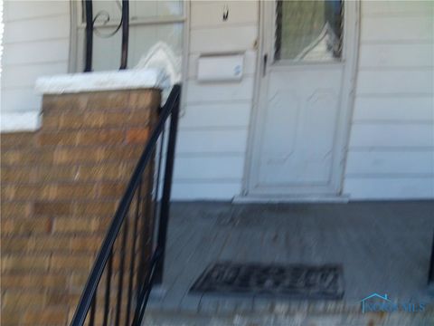 Tiny photo for 322 Dexter Street, Toledo, OH 43608 (MLS # 6135973)
