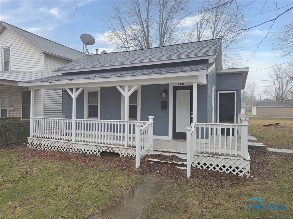 809 Deatrick Street, Defiance, Ohio image 1