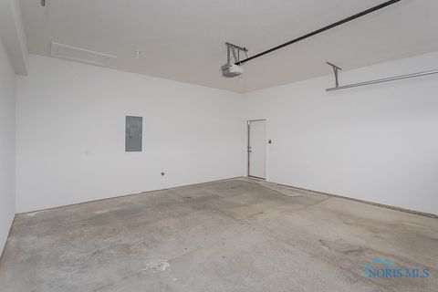 Tiny photo for 199 E Bridge Road, Northwood, OH 43619 (MLS # 6136228)