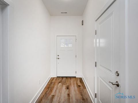 Tiny photo for 199 E Bridge Road, Northwood, OH 43619 (MLS # 6136228)
