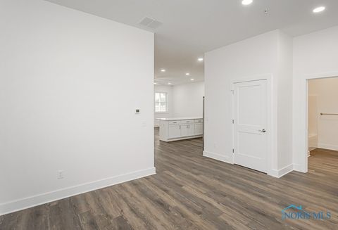 Tiny photo for 199 E Bridge Road, Northwood, OH 43619 (MLS # 6136228)