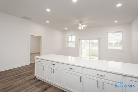 Tiny photo for 199 E Bridge Road, Northwood, OH 43619 (MLS # 6136228)