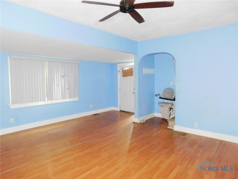 Tiny photo for 200 Rood Street, Northwood, OH 43619 (MLS # 6136215)