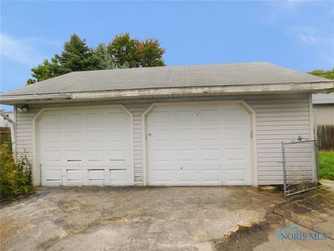 Tiny photo for 200 Rood Street, Northwood, OH 43619 (MLS # 6136215)