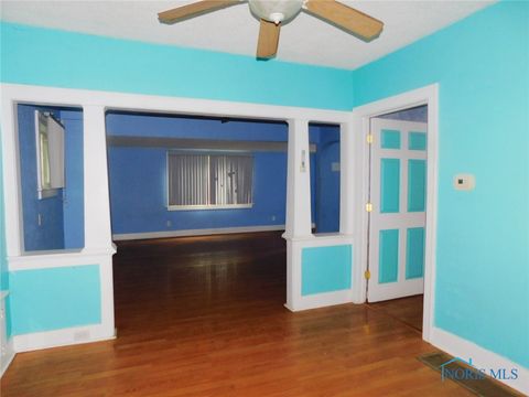 Tiny photo for 200 Rood Street, Northwood, OH 43619 (MLS # 6136215)