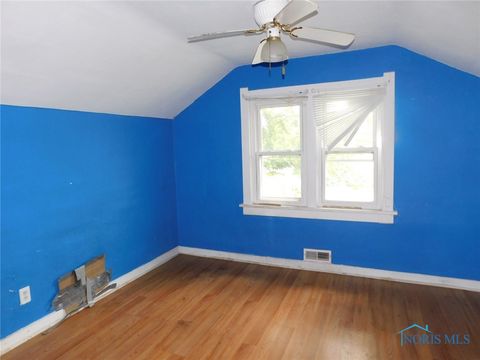 Tiny photo for 200 Rood Street, Northwood, OH 43619 (MLS # 6136215)