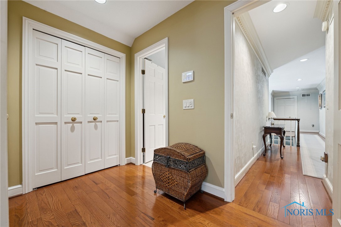 5257 N Oak Court, Toledo, Ohio image 24