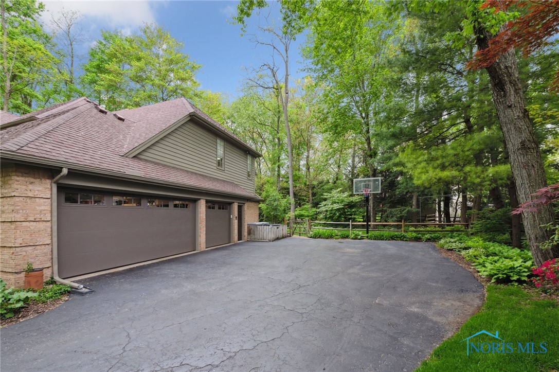 5257 N Oak Court, Toledo, Ohio image 48