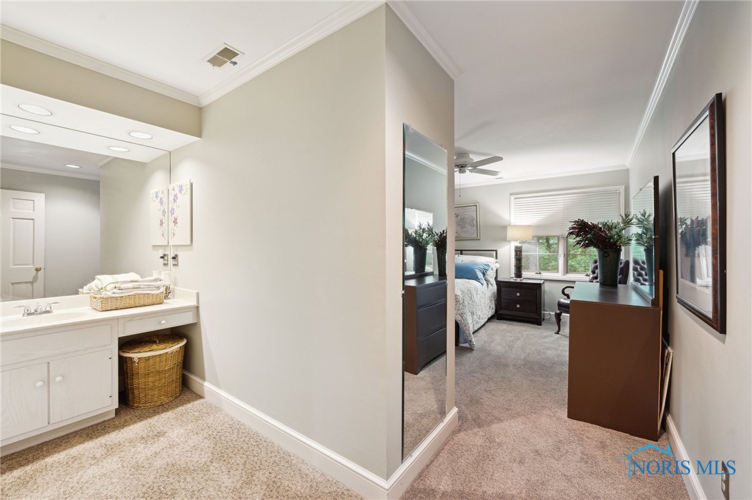 5257 N Oak Court, Toledo, Ohio image 34