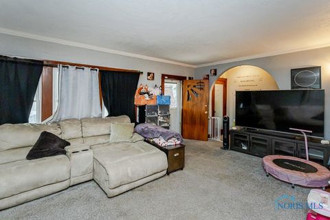 Tiny photo for 225 Maryland Avenue, Toledo, OH 43605 (MLS # 6136762)