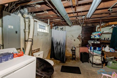 Tiny photo for 225 Maryland Avenue, Toledo, OH 43605 (MLS # 6136762)