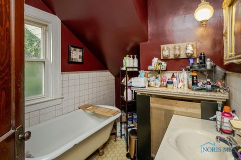 Tiny photo for 225 Maryland Avenue, Toledo, OH 43605 (MLS # 6136762)