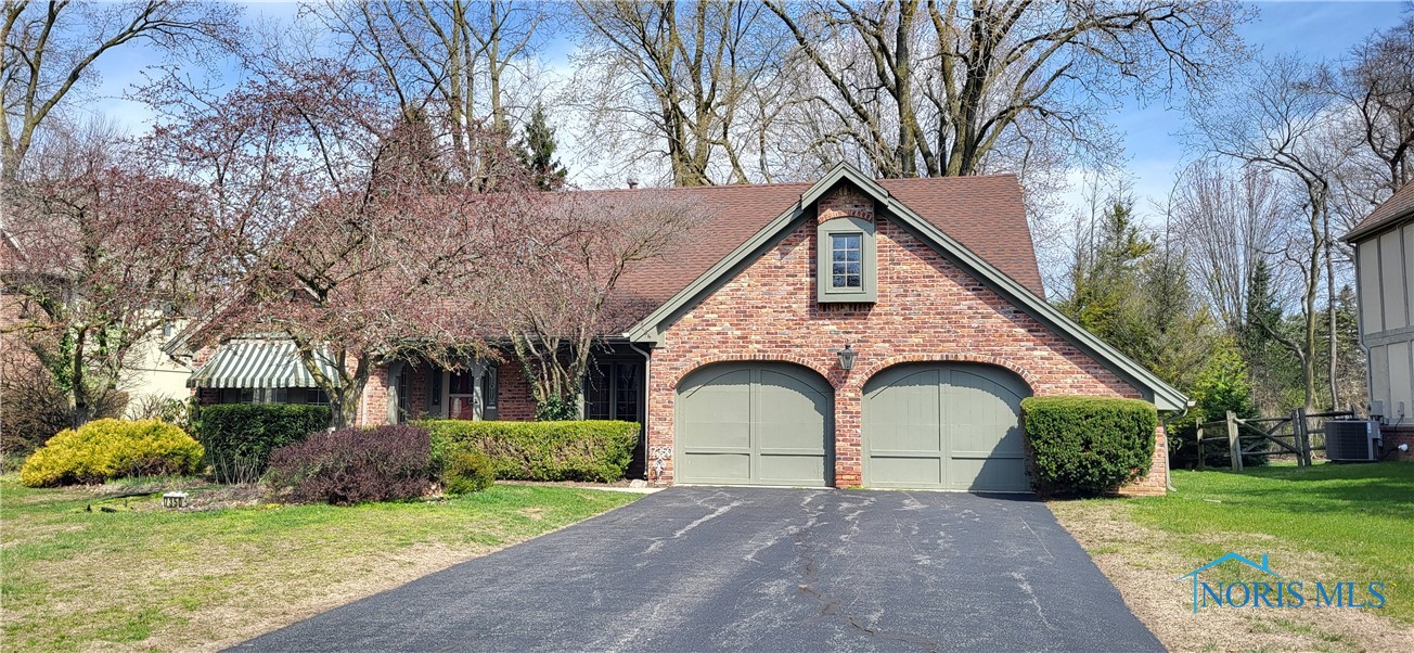 7350 Whispering Oak Drive, Sylvania, Ohio image 1