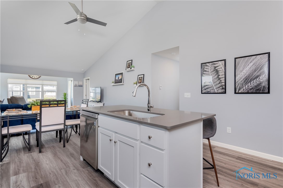 5166 Comstock Drive, Sylvania, Ohio image 12