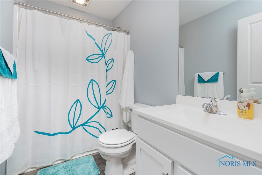 5166 Comstock Drive, Sylvania, Ohio image 23