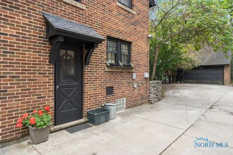 Tiny photo for 3329 Darlington Road, Ottawa Hills, OH 43606 (MLS # 6136732)