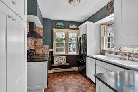 Tiny photo for 3329 Darlington Road, Ottawa Hills, OH 43606 (MLS # 6136732)