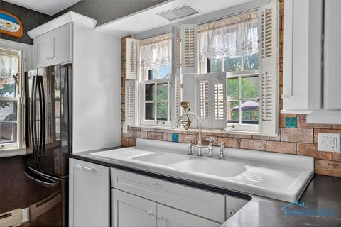 Tiny photo for 3329 Darlington Road, Ottawa Hills, OH 43606 (MLS # 6136732)
