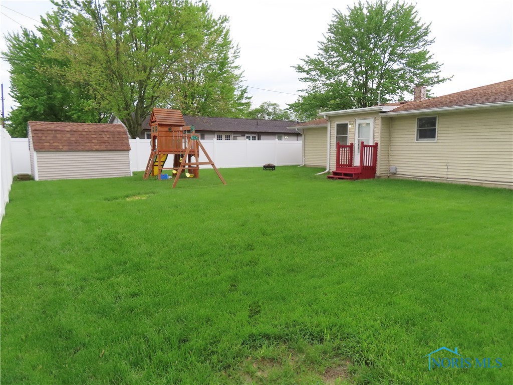 216 Northfield Avenue, Defiance, Ohio image 4