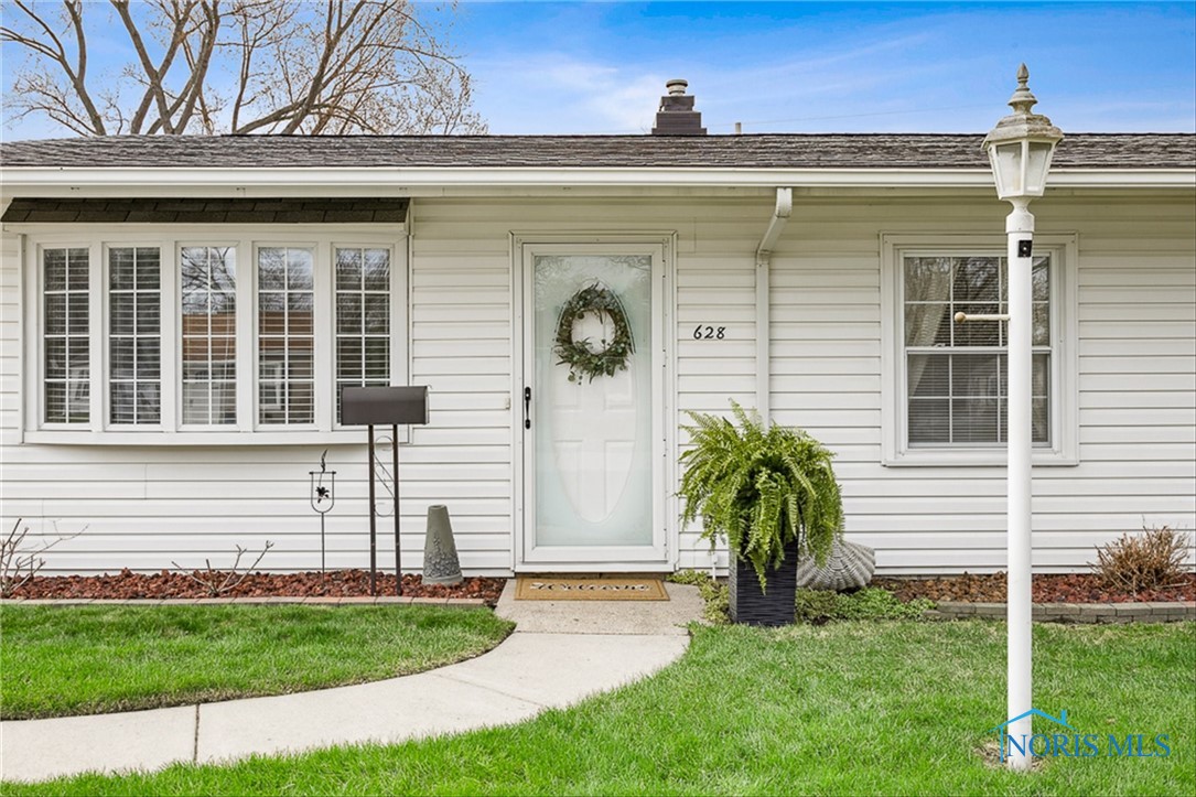 628 Greenfield Drive, Maumee, Ohio image 1
