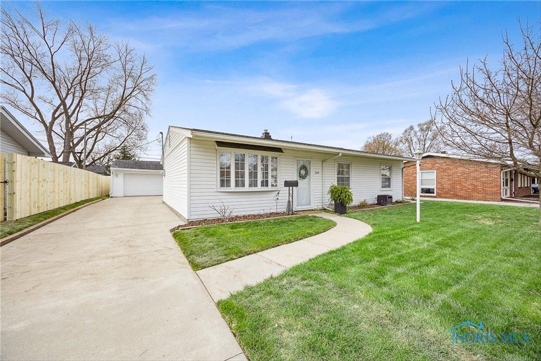 628 Greenfield Drive, Maumee, Ohio image 6
