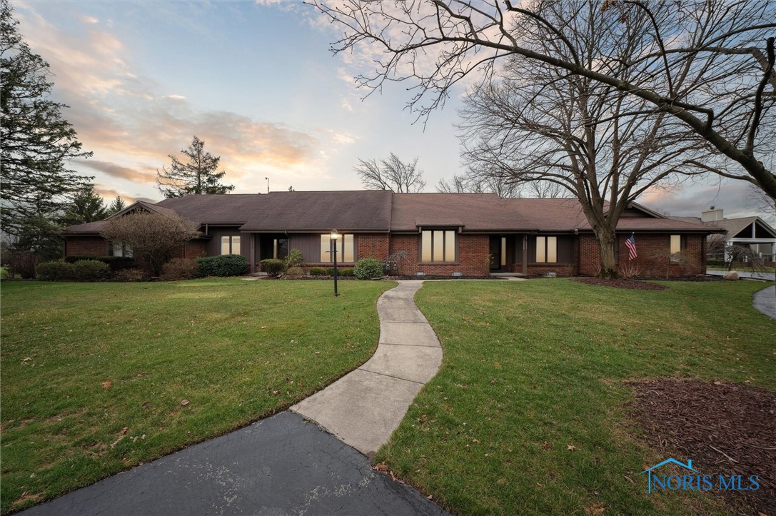 29781 Gleneagles Road, Perrysburg, Ohio image 1