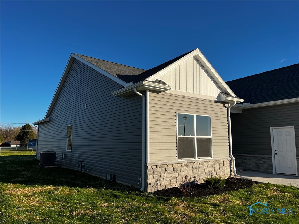 4035 E Plaza Boulevard, Northwood, Ohio image 3
