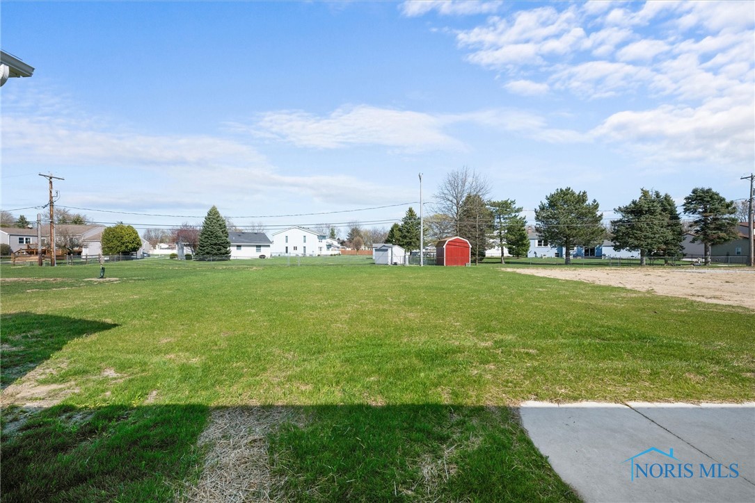4035 E Plaza Boulevard, Northwood, Ohio image 7