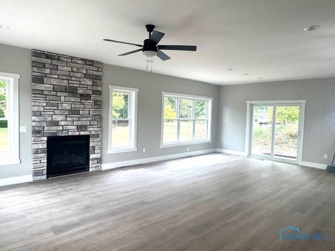 Tiny photo for 915 Manitoba Drive, Bowling Green, OH 43402 (MLS # 6135886)
