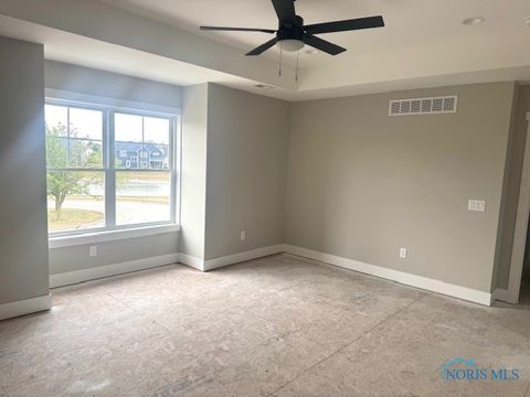 Tiny photo for 915 Manitoba Drive, Bowling Green, OH 43402 (MLS # 6135886)