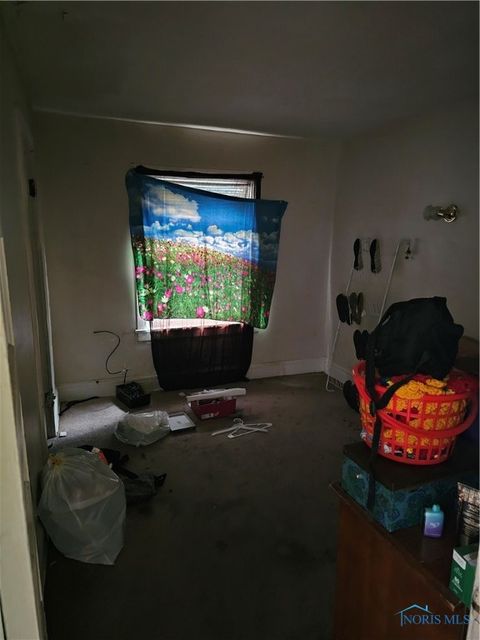 Tiny photo for 2465 Lawton Avenue, Toledo, OH 43620 (MLS # 6136018)