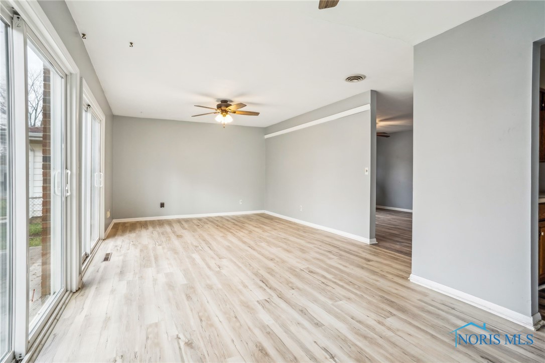421 Edinborough Drive, Findlay, Ohio image 14