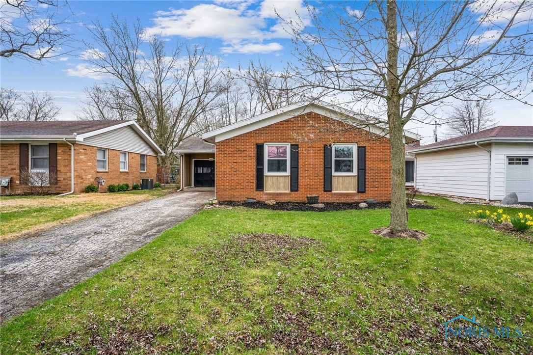 421 Edinborough Drive, Findlay, Ohio image 34