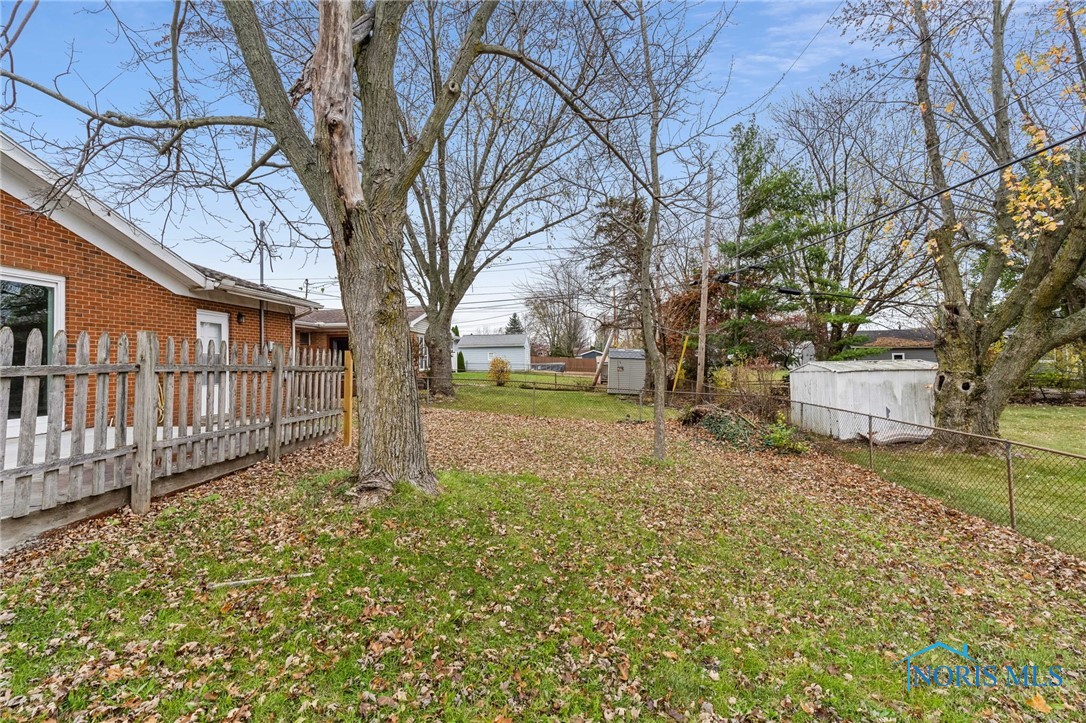421 Edinborough Drive, Findlay, Ohio image 31