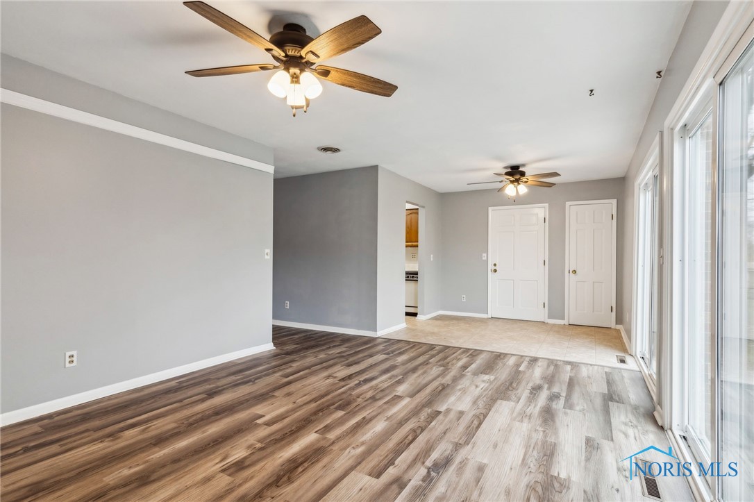 421 Edinborough Drive, Findlay, Ohio image 18