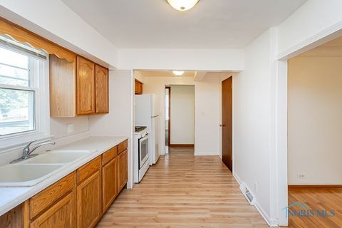 Tiny photo for 3580 Doyle Street, Toledo, OH 43608 (MLS # 6136209)