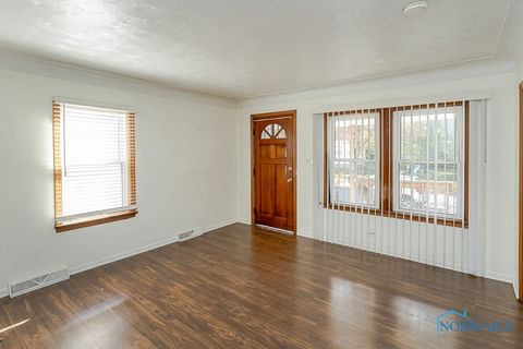 Tiny photo for 3580 Doyle Street, Toledo, OH 43608 (MLS # 6136209)