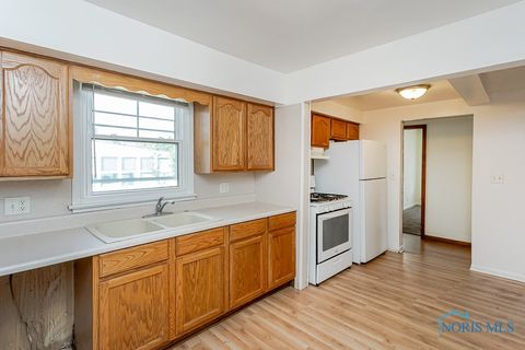 Tiny photo for 3580 Doyle Street, Toledo, OH 43608 (MLS # 6136209)