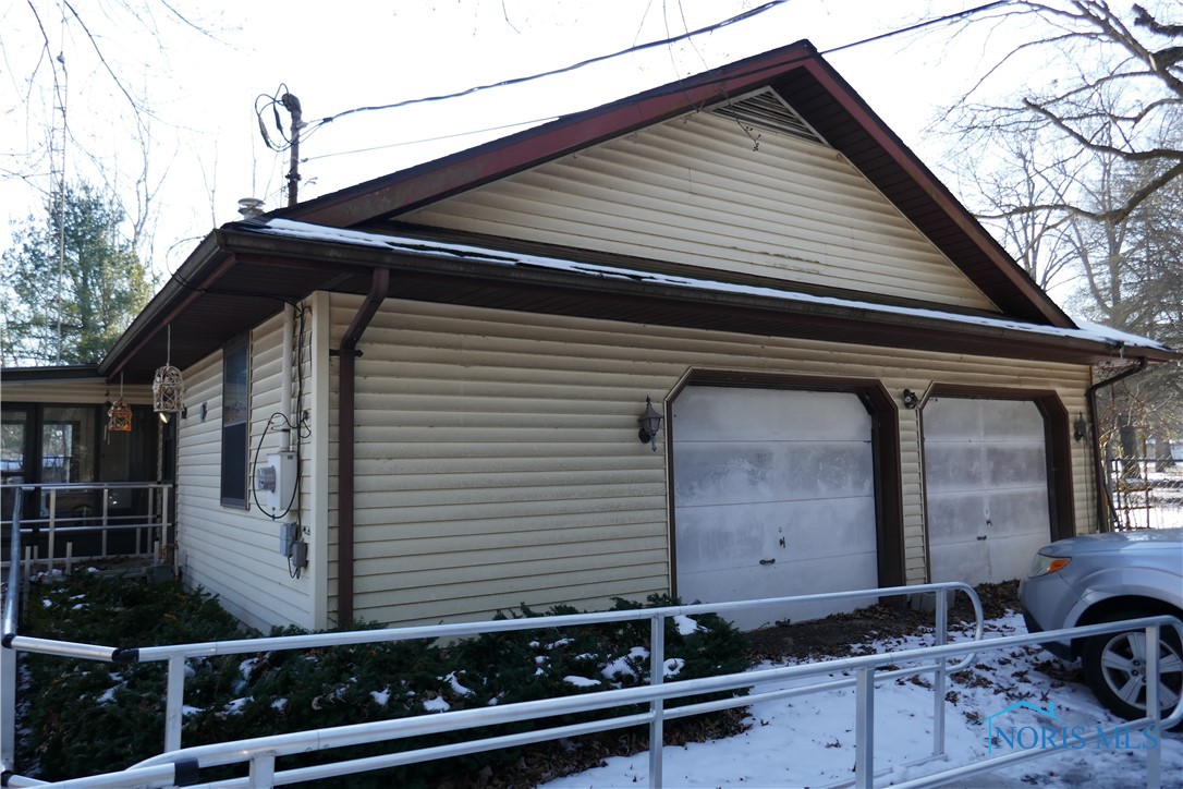 916 N Centennial Road, Toledo, Ohio image 3