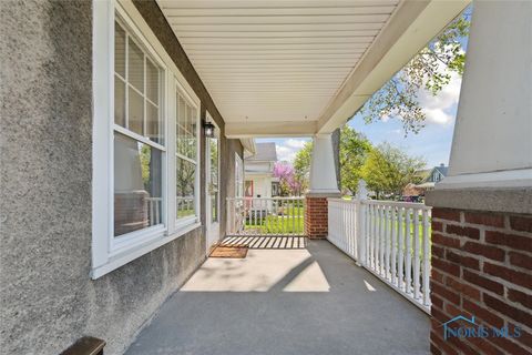 Tiny photo for 326 E Dudley Street, Maumee, OH 43537 (MLS # 6136631)