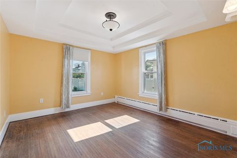 Tiny photo for 326 E Dudley Street, Maumee, OH 43537 (MLS # 6136631)