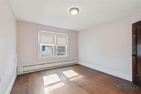 Tiny photo for 326 E Dudley Street, Maumee, OH 43537 (MLS # 6136631)