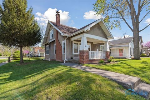 Photo of 326 E Dudley Street, Maumee, OH 43537 (MLS # 6136631)
