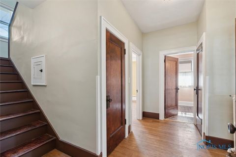 Tiny photo for 326 E Dudley Street, Maumee, OH 43537 (MLS # 6136631)
