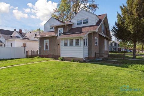 Tiny photo for 326 E Dudley Street, Maumee, OH 43537 (MLS # 6136631)